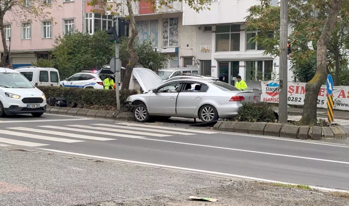 alkollu surucu kazaya karisti yaya gecidinde refuje carpti hHOz1M5Q.jpg