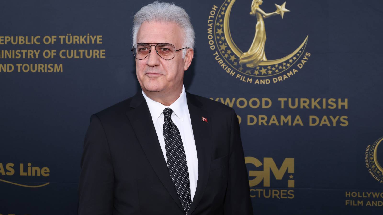 tamer karadagli umuyorum ki cok yakinda oscar sahnesinde de yerimizi alacagiz b1pkIcCG.jpg