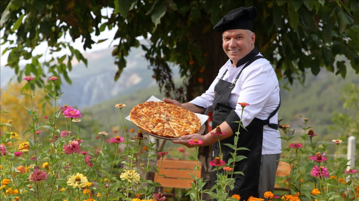 ankaradan koyune dondu pizzaci acti clWpW3I7.jpg